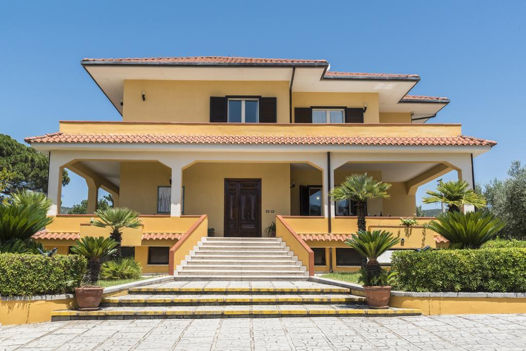 Villa Tina Санта-Мария-ди-Кастеллабате Экстерьер фото