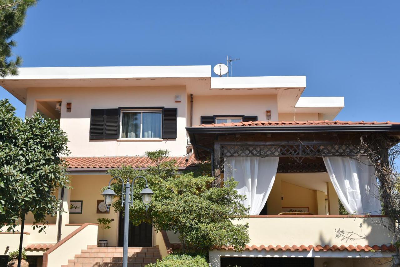 Villa Tina Санта-Мария-ди-Кастеллабате Экстерьер фото