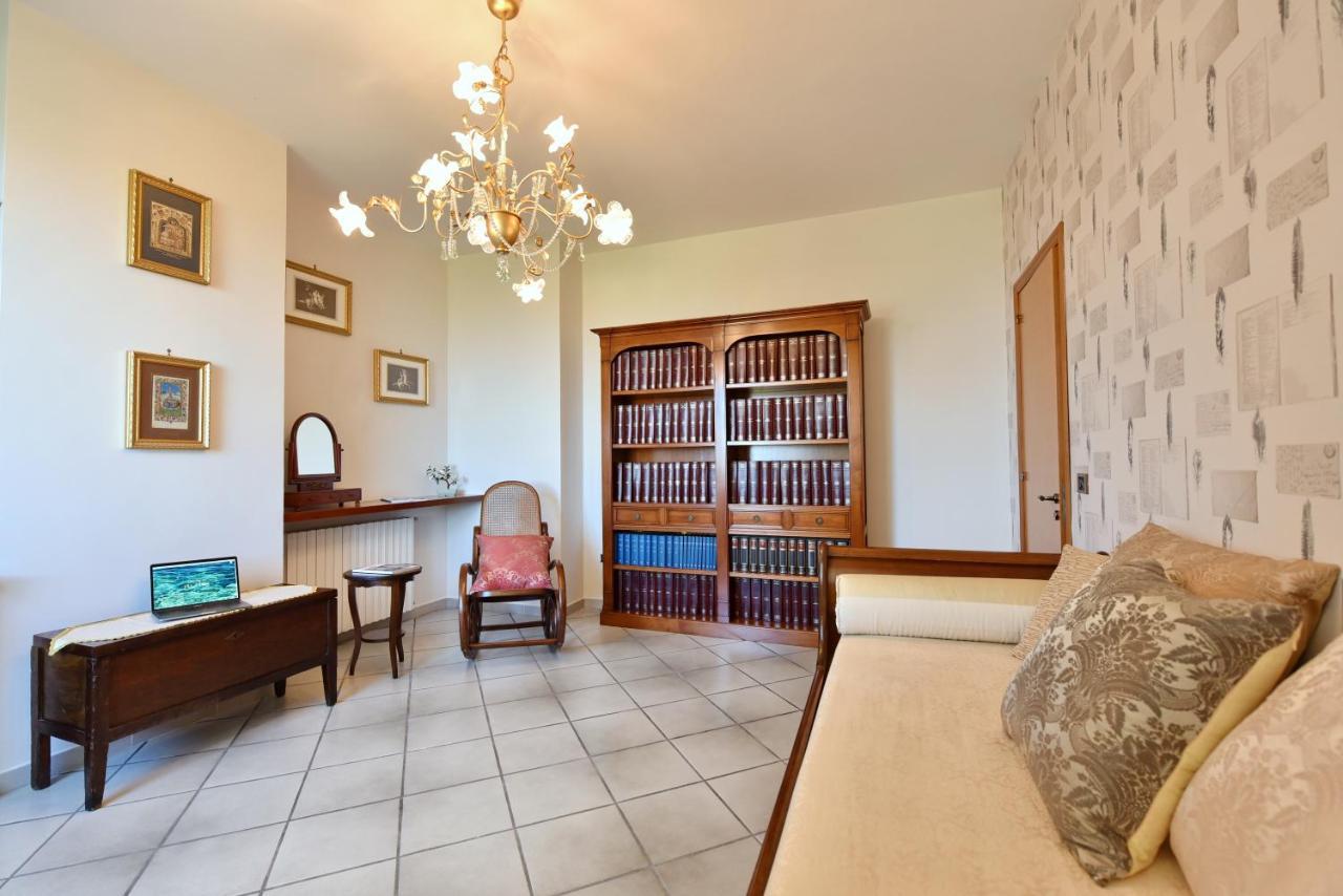 Villa Tina Санта-Мария-ди-Кастеллабате Экстерьер фото